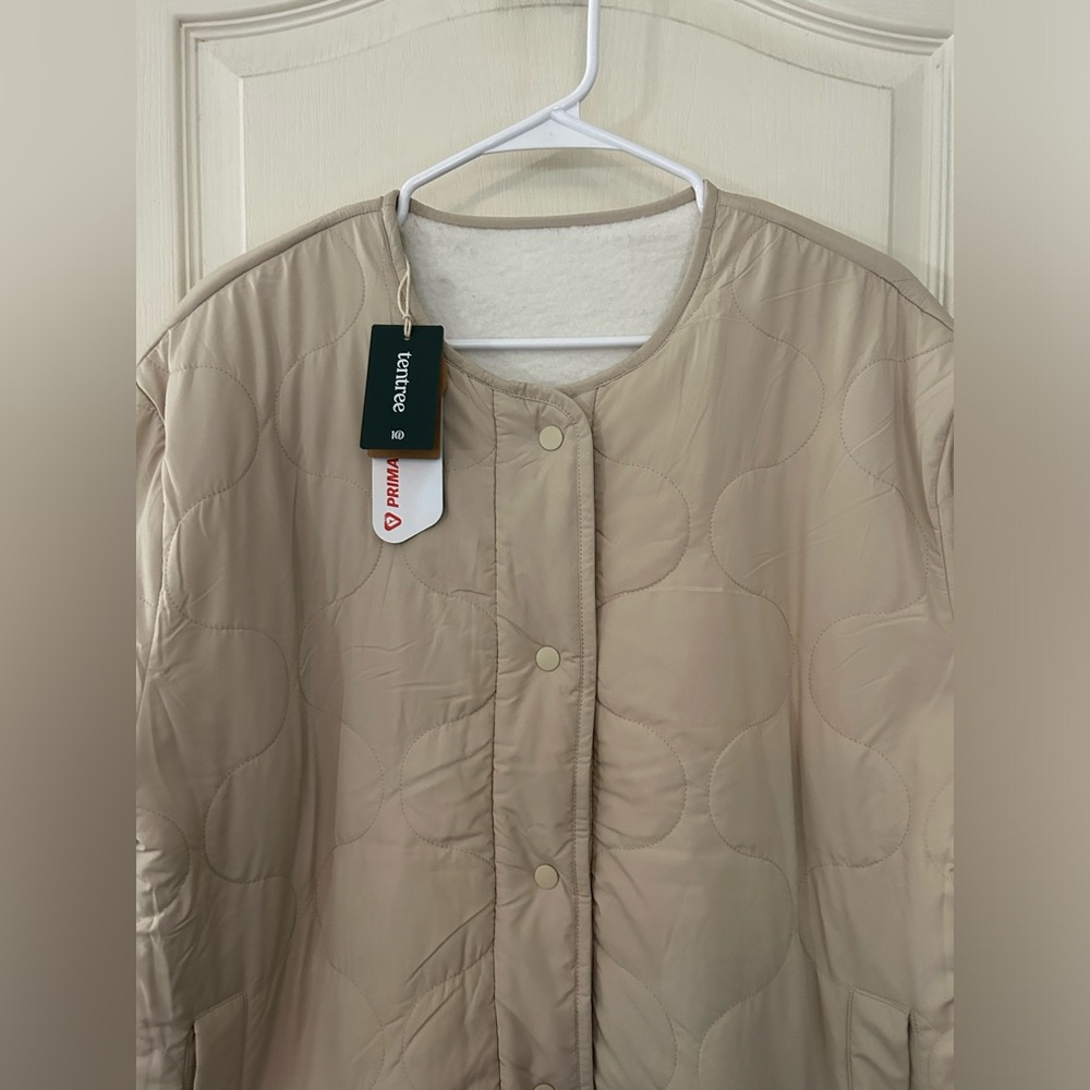 Tentree Vintage White/Beige Reversible Bomber Jacket - Picture 3 of 13